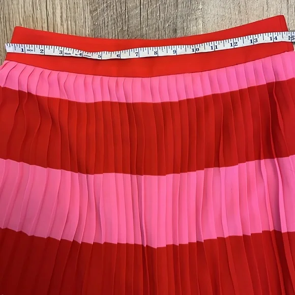 J Crew Red and Pink Pleated Skirt 6‎ - Picture 3 of 6